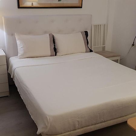 Little Peaceful Retreat Room With Bath, Heating, Terrace, Free Wifi Fridge Easy Parking Марбелья Экстерьер фото