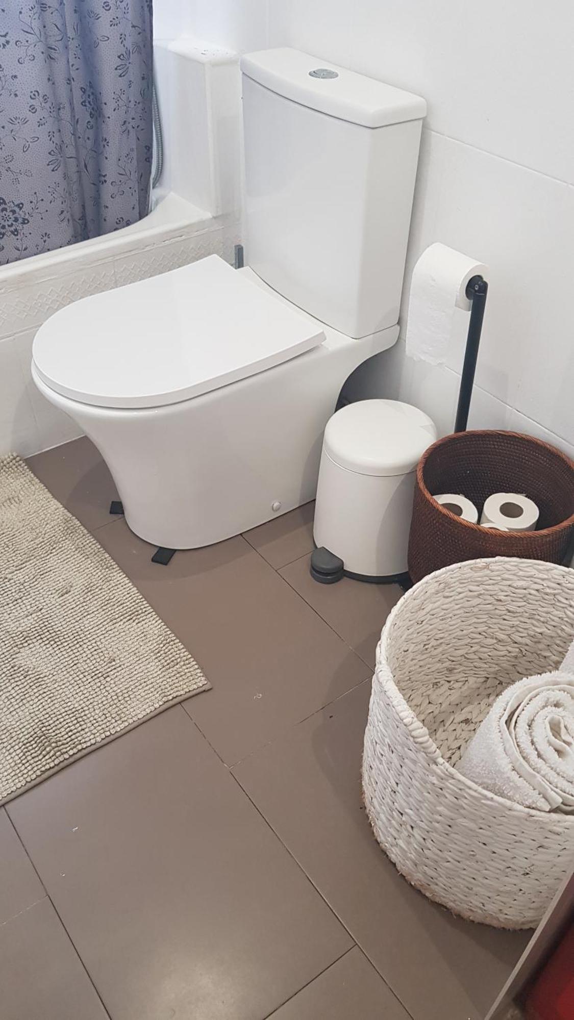 Little Peaceful Retreat Room With Bath, Heating, Terrace, Free Wifi Fridge Easy Parking Марбелья Экстерьер фото
