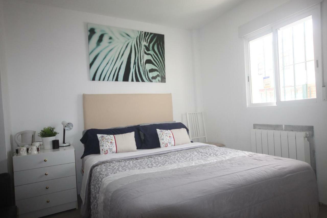 Little Peaceful Retreat Room With Bath, Heating, Terrace, Free Wifi Fridge Easy Parking Марбелья Экстерьер фото